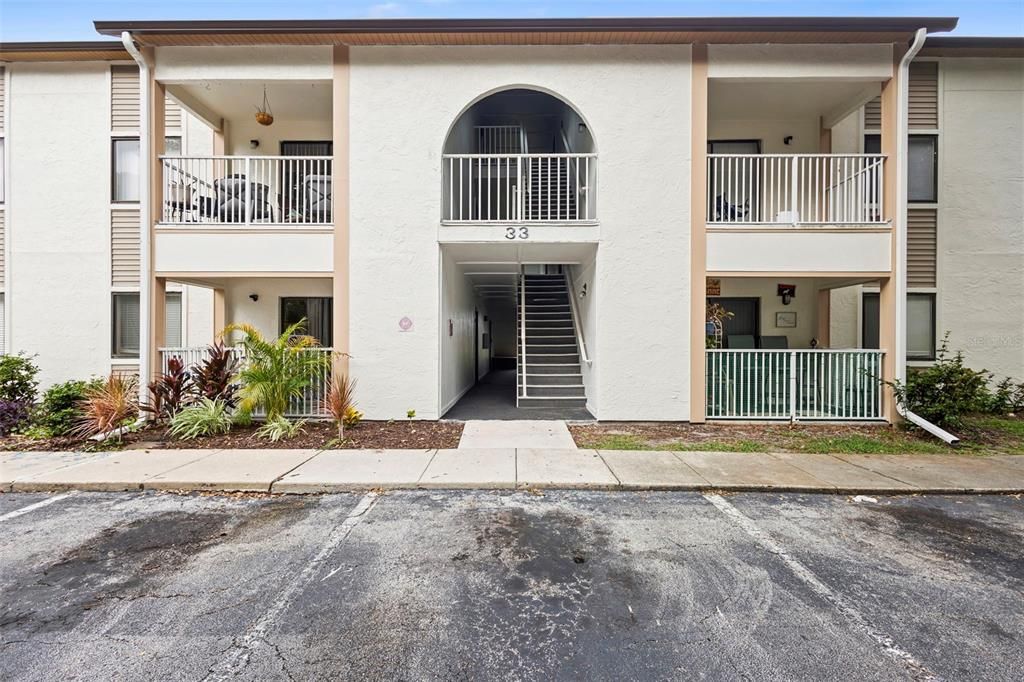 На продажу: $170,000 (2 спален, 2 ванн, 905 Квадратных фут)