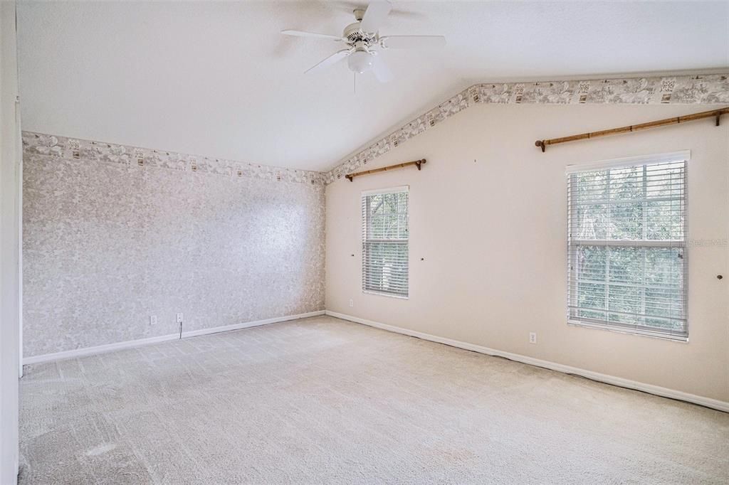 待售: $373,000 (2 贝兹, 2 浴室, 1740 平方英尺)