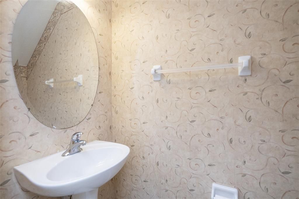 待售: $373,000 (2 贝兹, 2 浴室, 1740 平方英尺)