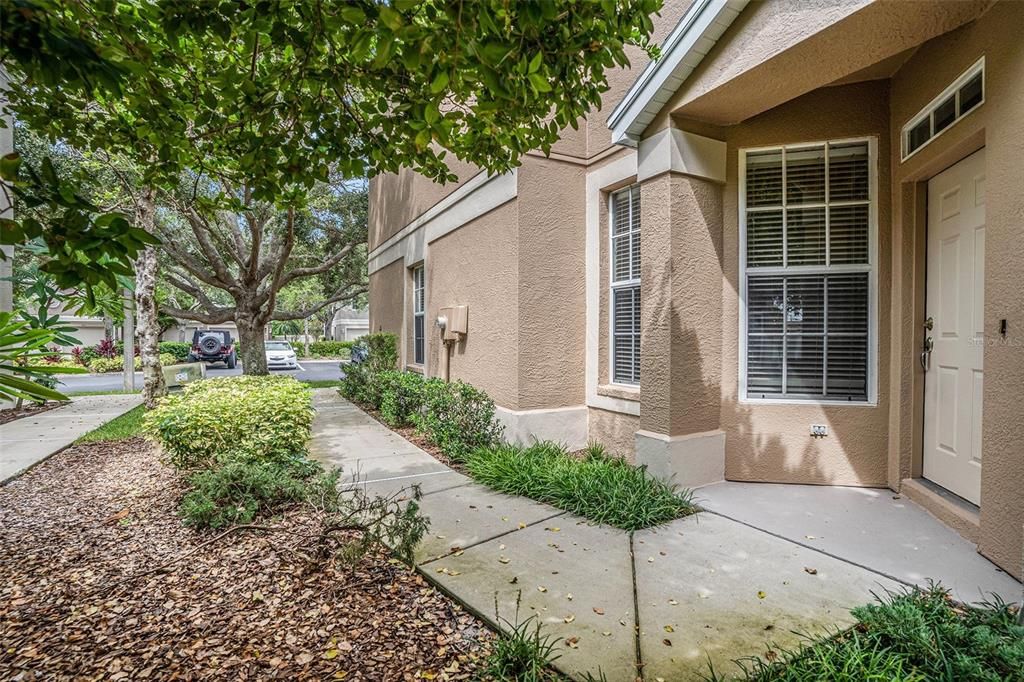 待售: $373,000 (2 贝兹, 2 浴室, 1740 平方英尺)