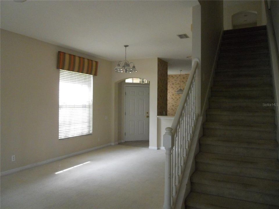 待售: $373,000 (2 贝兹, 2 浴室, 1740 平方英尺)