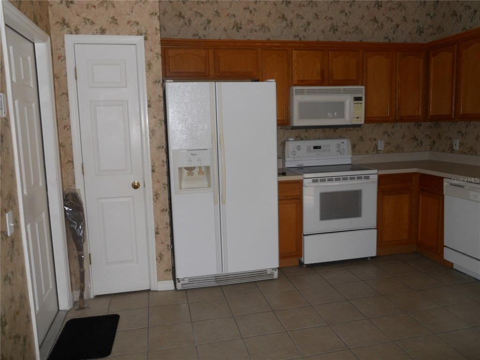 待售: $373,000 (2 贝兹, 2 浴室, 1740 平方英尺)