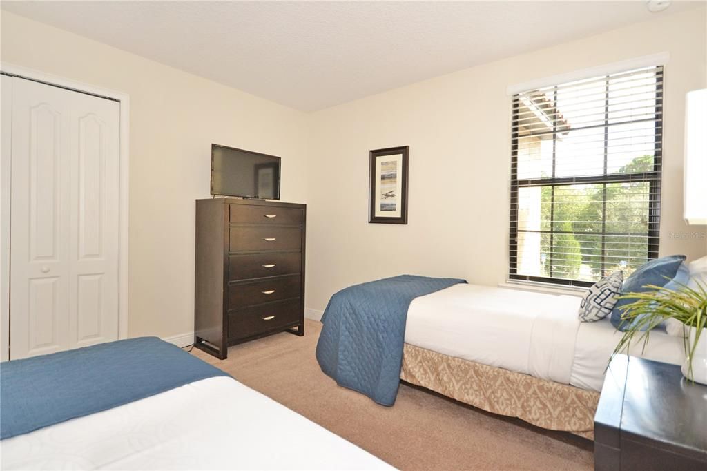 En Venta: $280,000 (3 camas, 2 baños, 1632 Pies cuadrados)