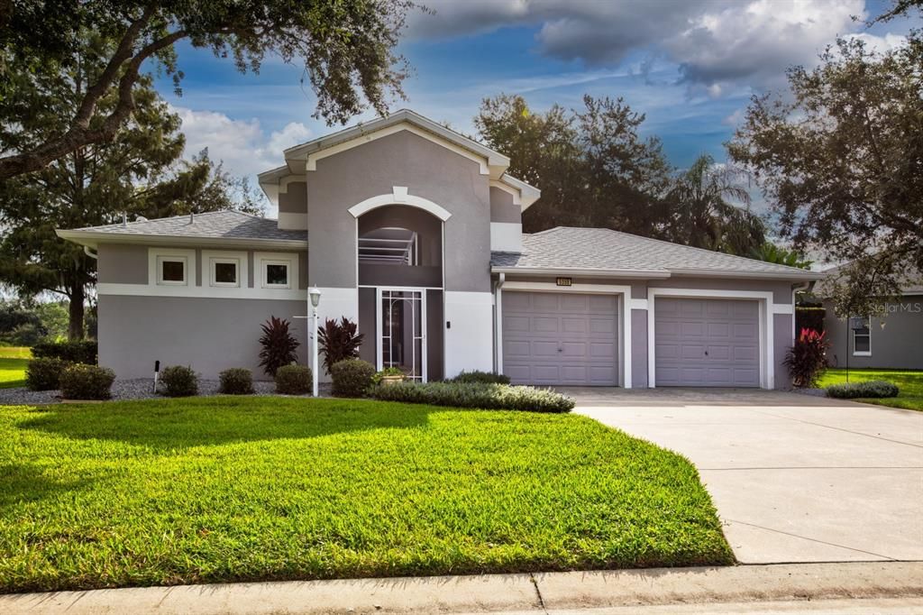 Vendido Recientemente: $365,000 (3 camas, 3 baños, 2023 Pies cuadrados)