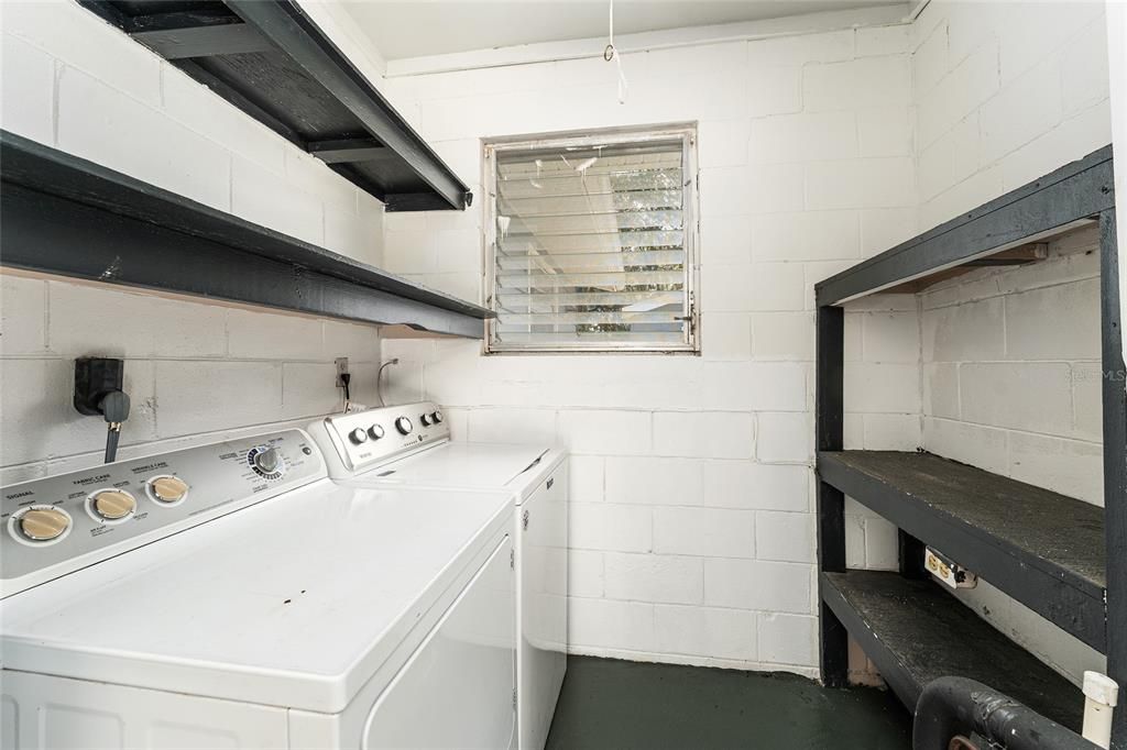 Activo con contrato: $199,999 (3 camas, 1 baños, 1192 Pies cuadrados)