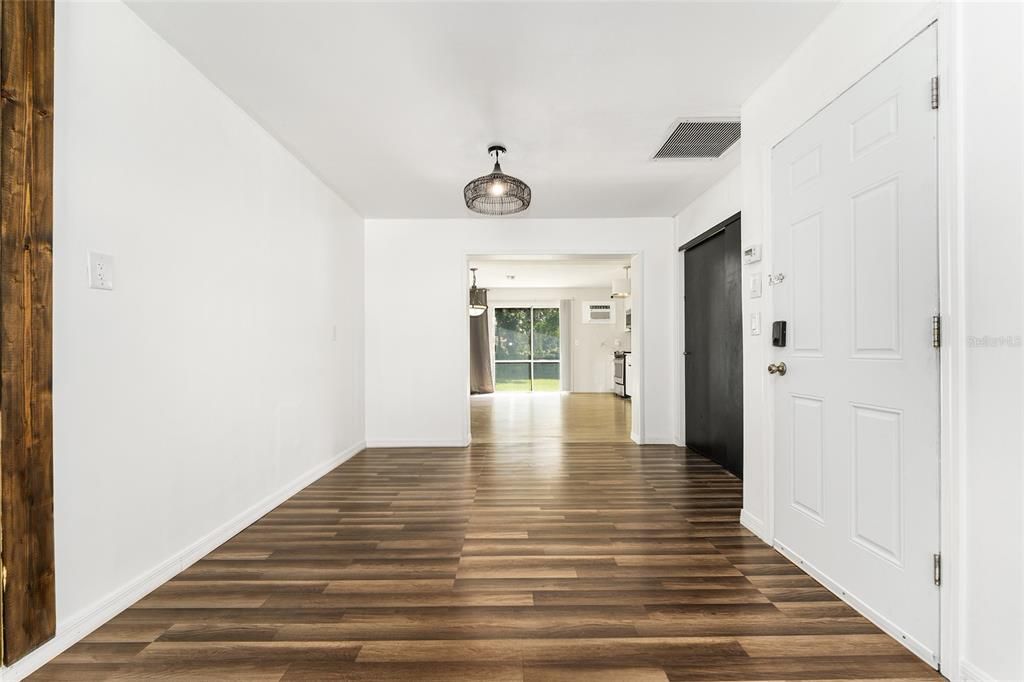 Activo con contrato: $199,999 (3 camas, 1 baños, 1192 Pies cuadrados)