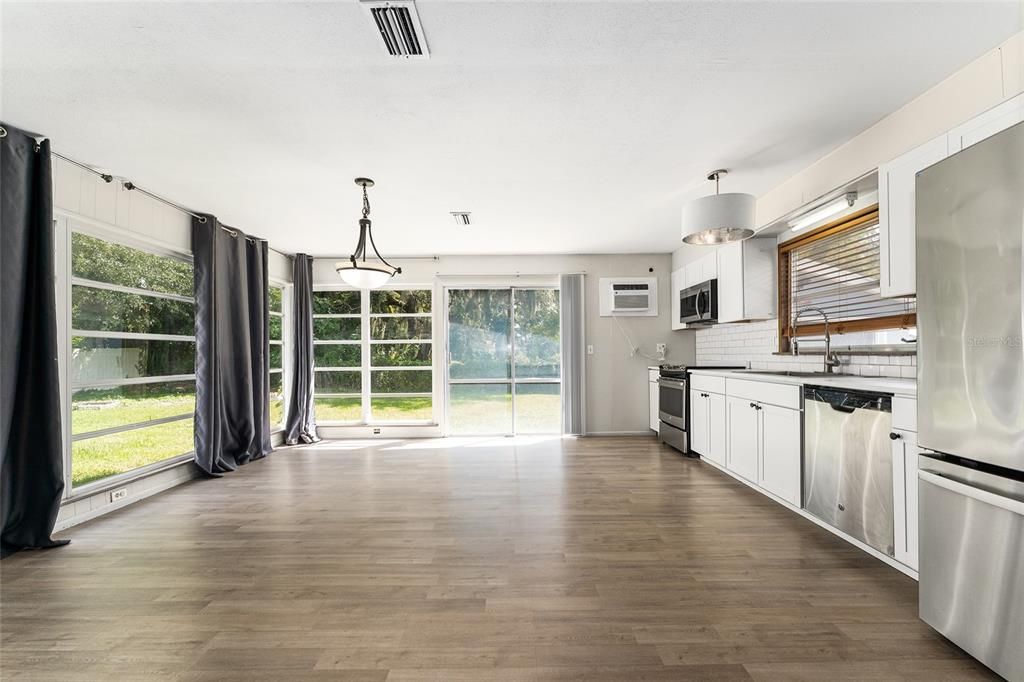 Activo con contrato: $199,999 (3 camas, 1 baños, 1192 Pies cuadrados)