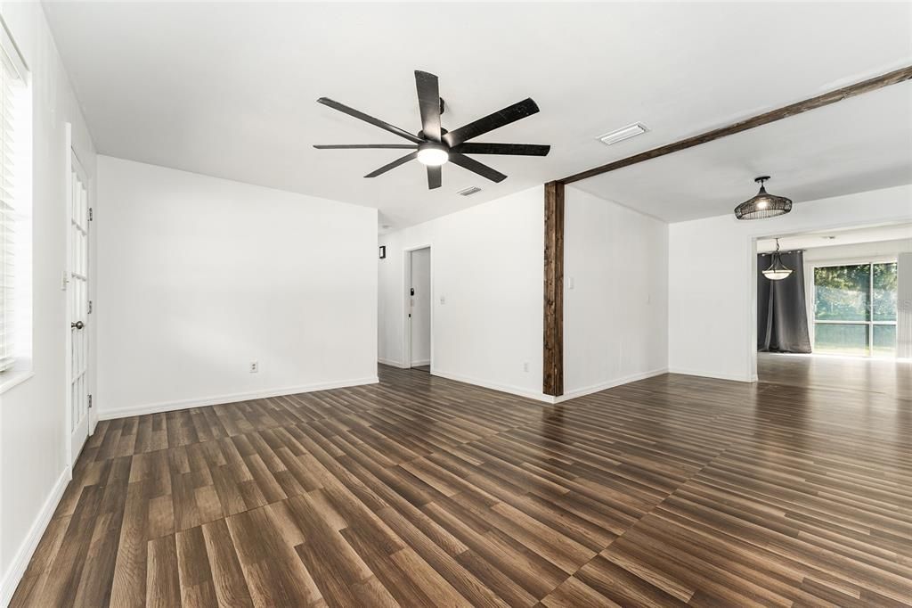 Activo con contrato: $199,999 (3 camas, 1 baños, 1192 Pies cuadrados)