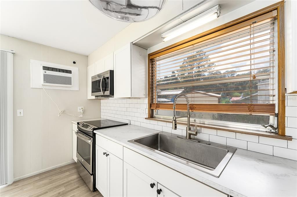 Activo con contrato: $199,999 (3 camas, 1 baños, 1192 Pies cuadrados)