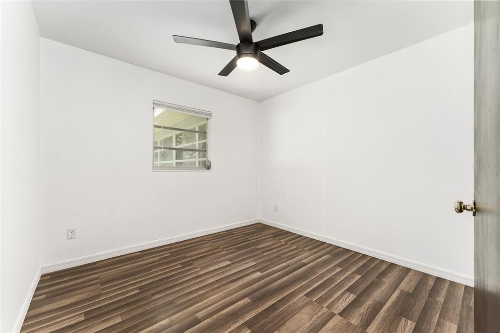 Activo con contrato: $199,999 (3 camas, 1 baños, 1192 Pies cuadrados)