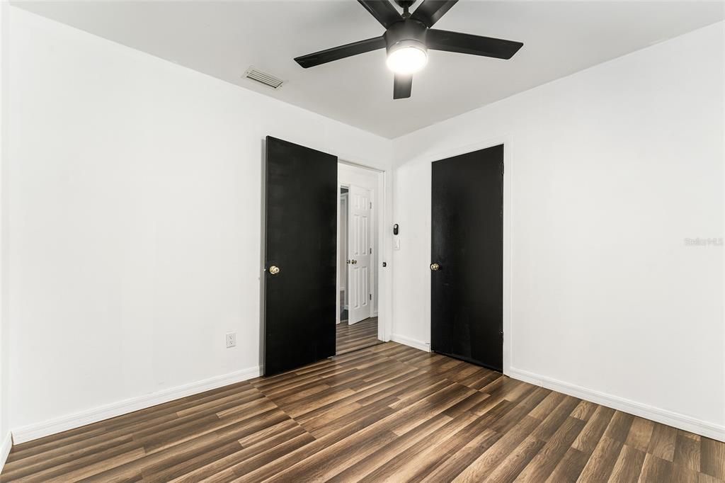 Activo con contrato: $199,999 (3 camas, 1 baños, 1192 Pies cuadrados)