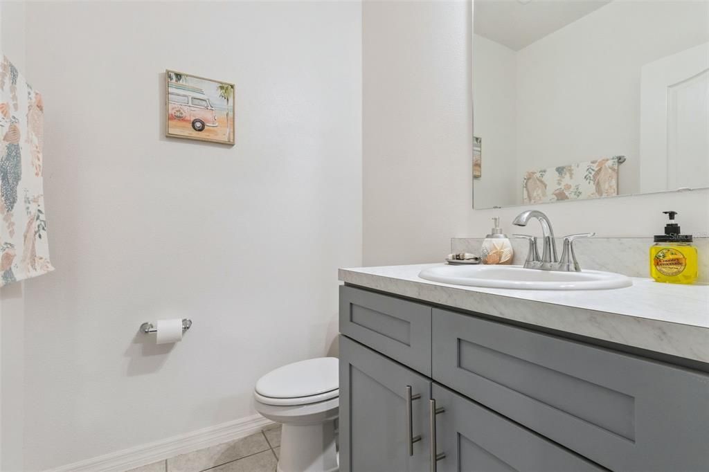 En Venta: $375,000 (4 camas, 3 baños, 2315 Pies cuadrados)