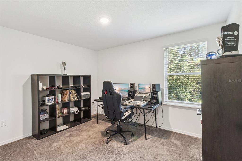 En Venta: $375,000 (4 camas, 3 baños, 2315 Pies cuadrados)