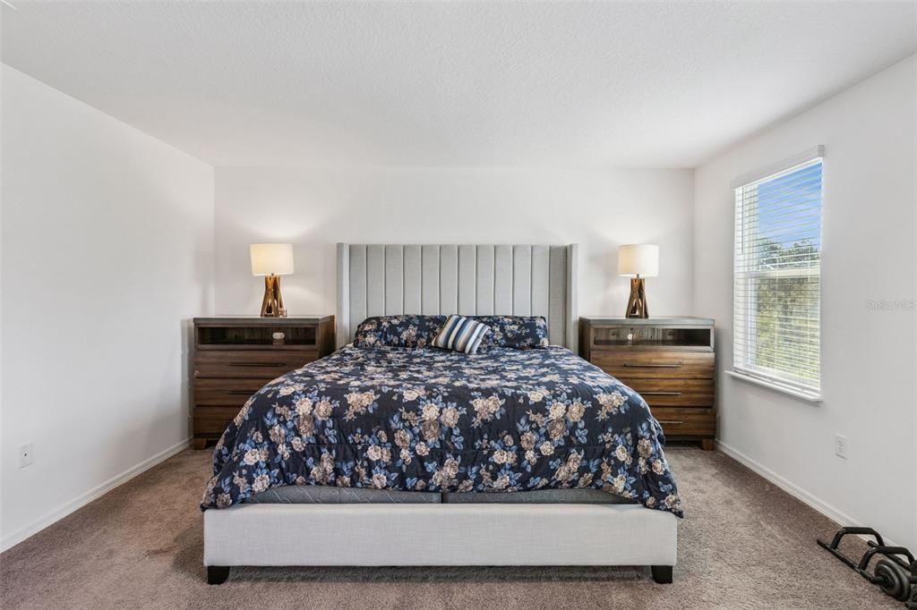 En Venta: $375,000 (4 camas, 3 baños, 2315 Pies cuadrados)