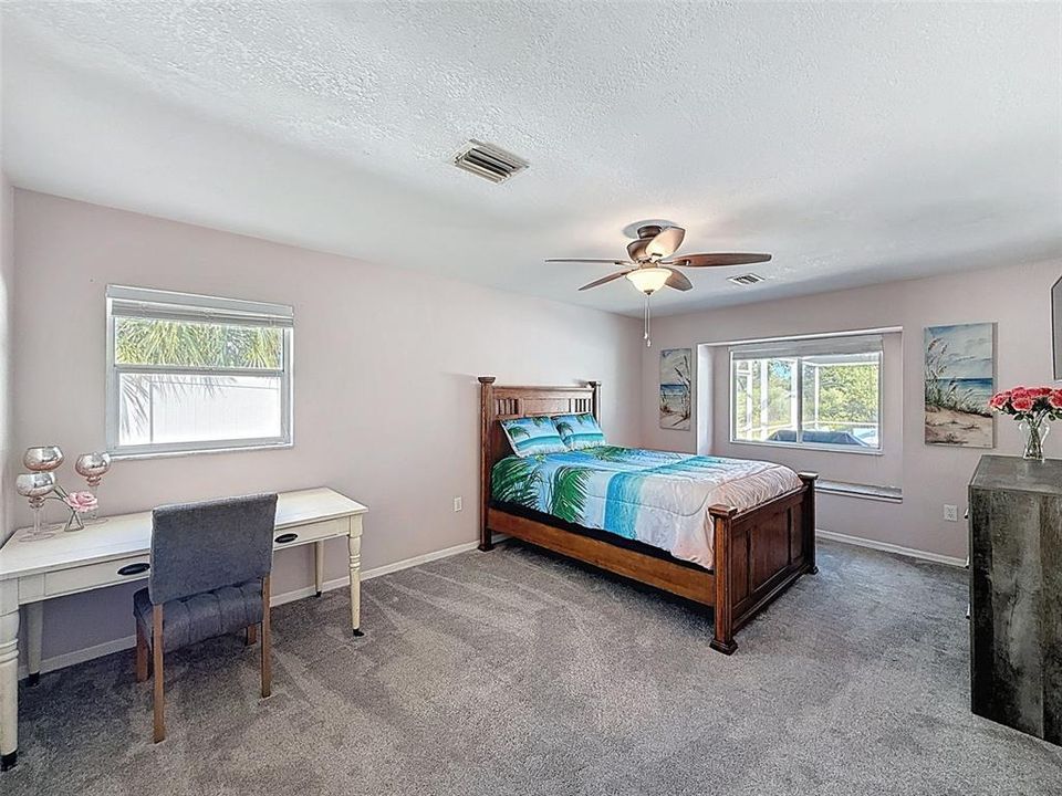 Active With Contract: $326,888 (2 beds, 2 baths, 1708 Square Feet)