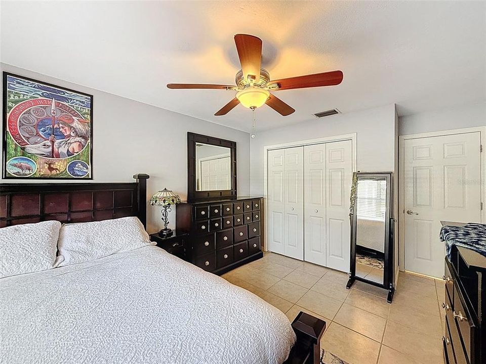 Active With Contract: $326,888 (2 beds, 2 baths, 1708 Square Feet)