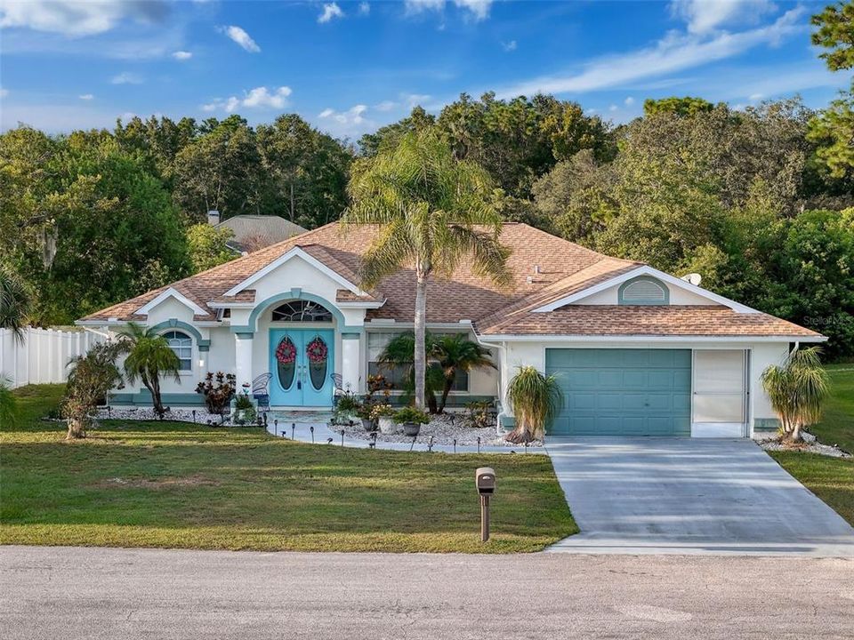 Active With Contract: $326,888 (2 beds, 2 baths, 1708 Square Feet)