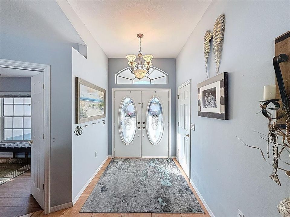 Active With Contract: $326,888 (2 beds, 2 baths, 1708 Square Feet)