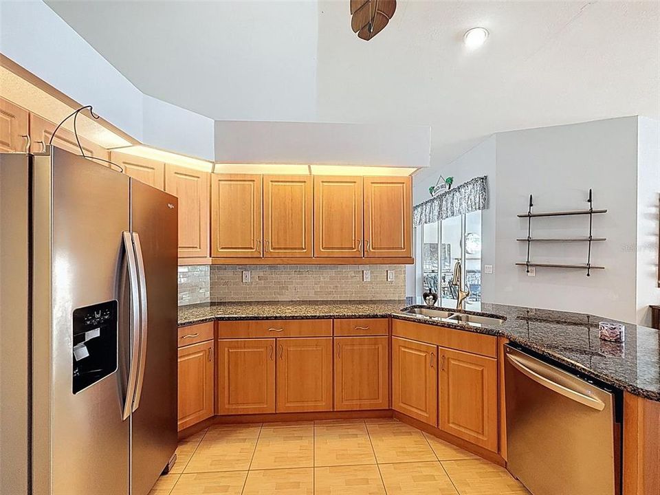 Active With Contract: $326,888 (2 beds, 2 baths, 1708 Square Feet)