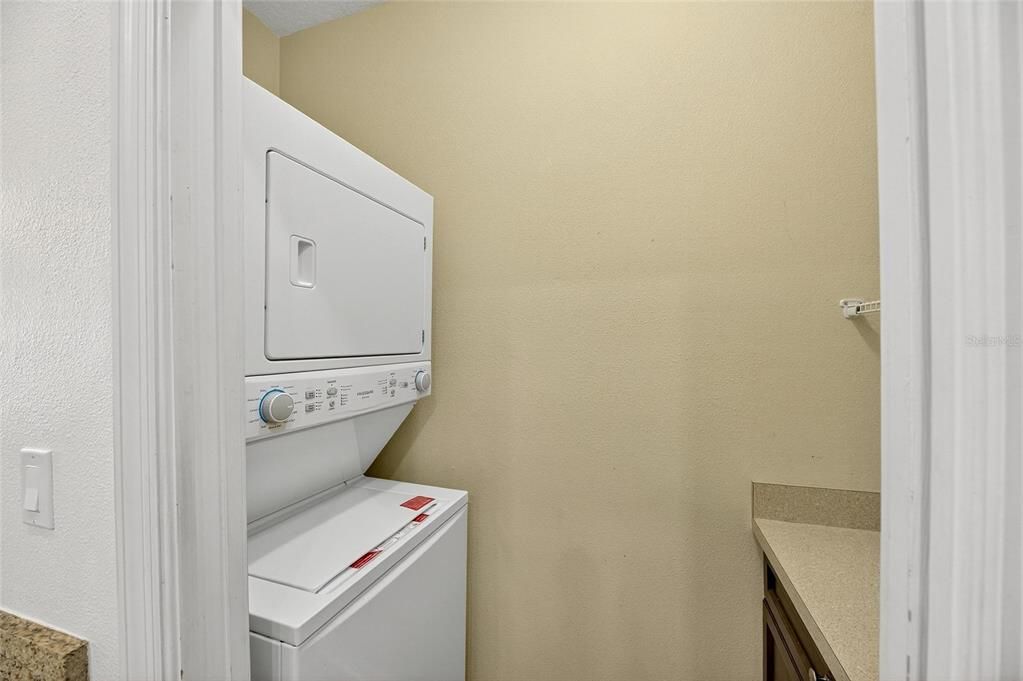 Active With Contract: $310,000 (3 beds, 2 baths, 1436 Square Feet)