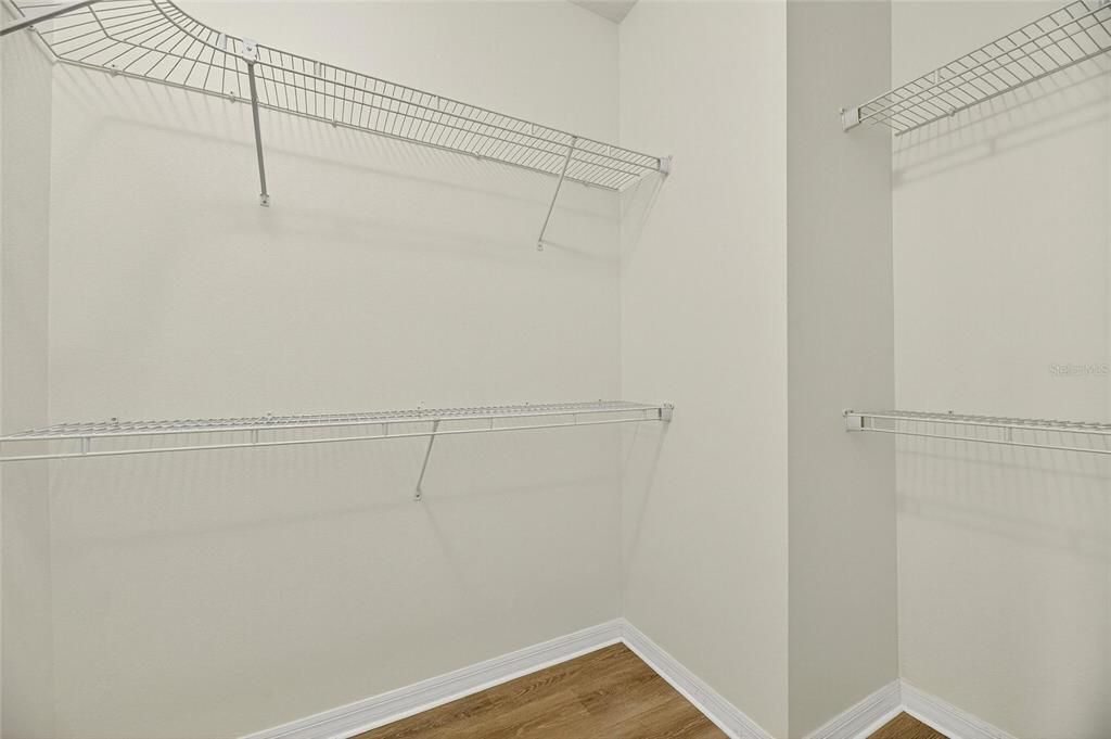 Active With Contract: $310,000 (3 beds, 2 baths, 1436 Square Feet)