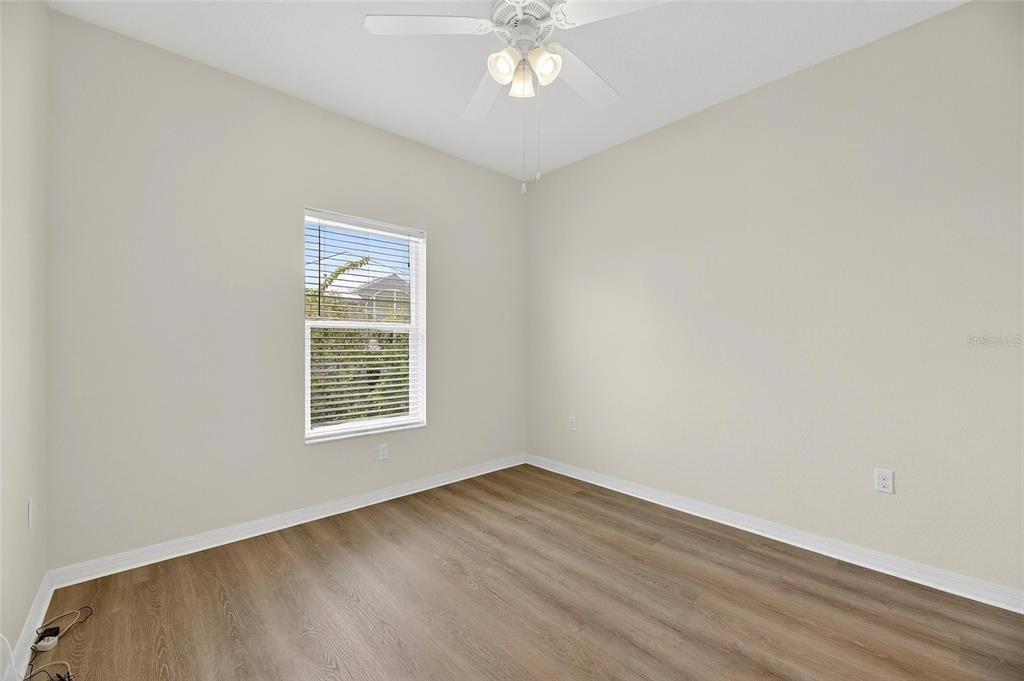 Active With Contract: $310,000 (3 beds, 2 baths, 1436 Square Feet)