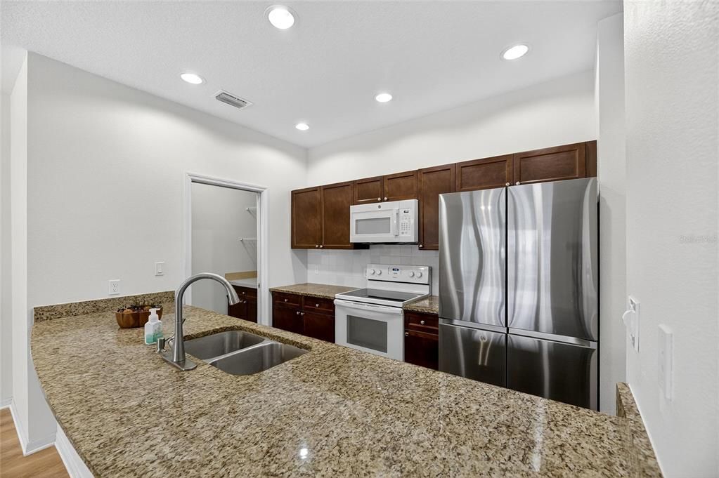 Active With Contract: $310,000 (3 beds, 2 baths, 1436 Square Feet)