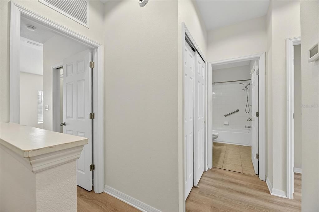 Active With Contract: $310,000 (3 beds, 2 baths, 1436 Square Feet)