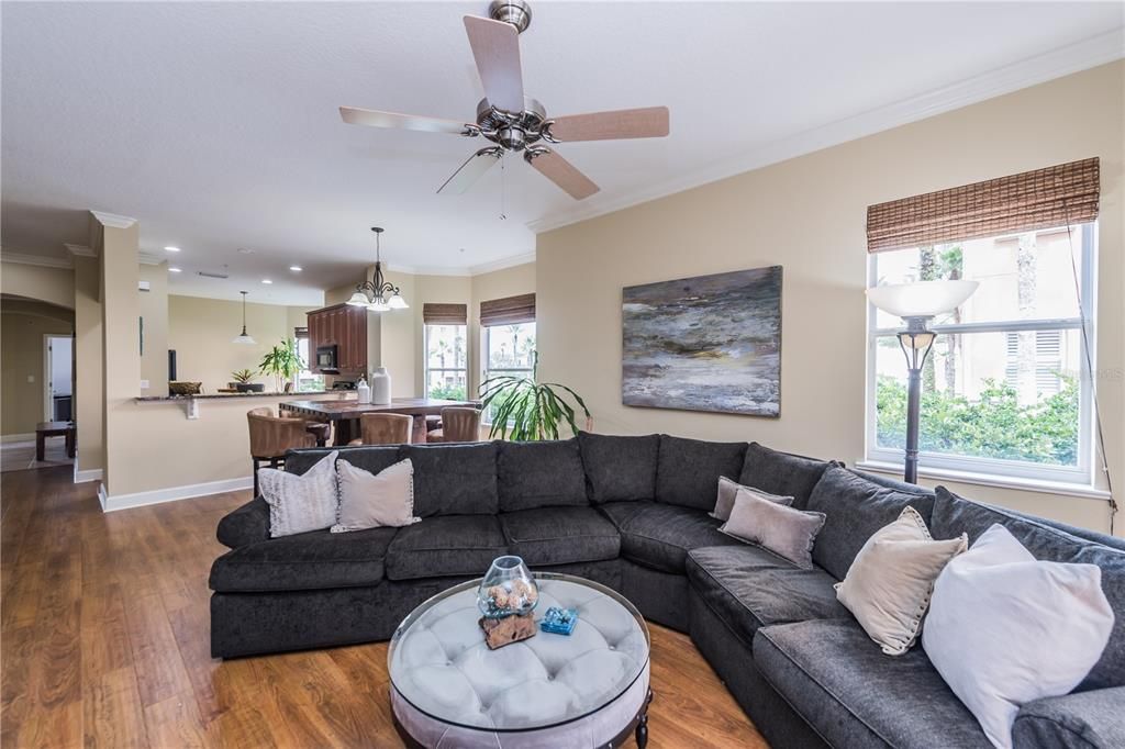 Active With Contract: $430,000 (3 beds, 2 baths, 1696 Square Feet)