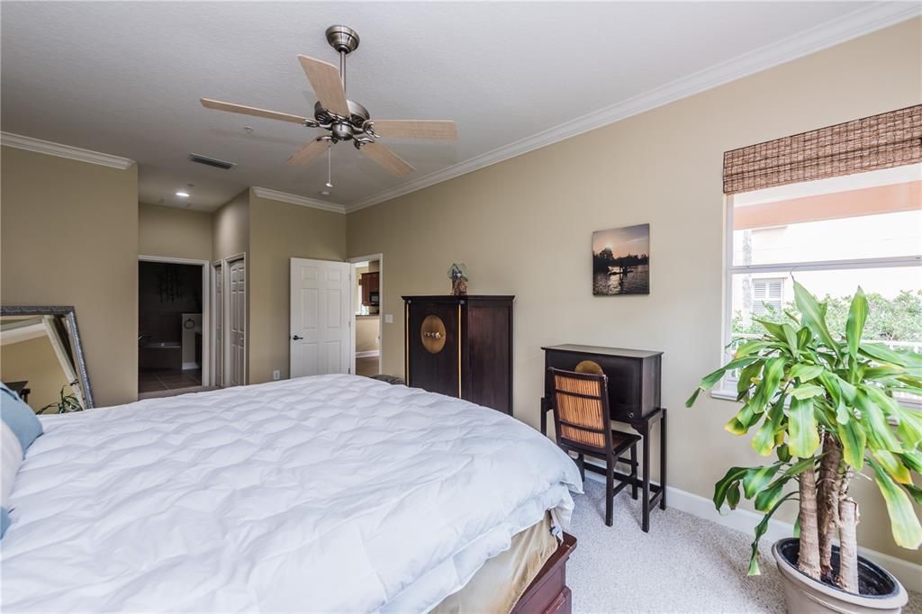 Active With Contract: $430,000 (3 beds, 2 baths, 1696 Square Feet)