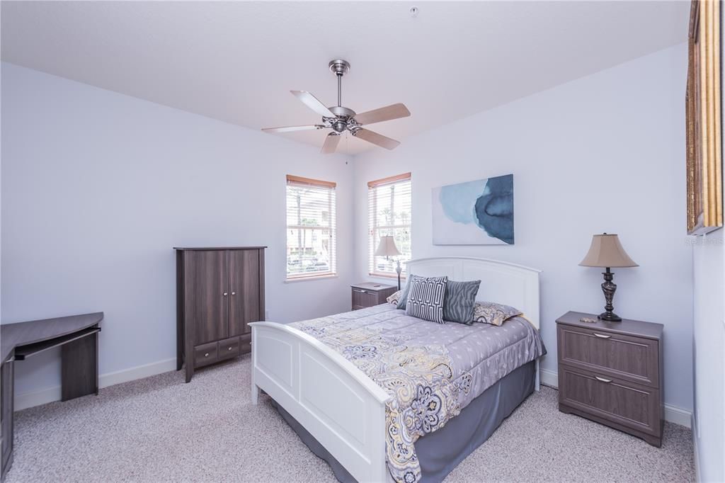 Active With Contract: $430,000 (3 beds, 2 baths, 1696 Square Feet)