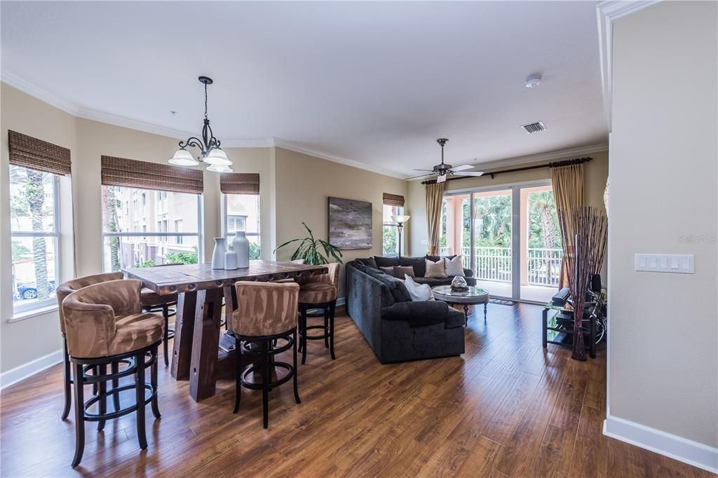 Active With Contract: $430,000 (3 beds, 2 baths, 1696 Square Feet)