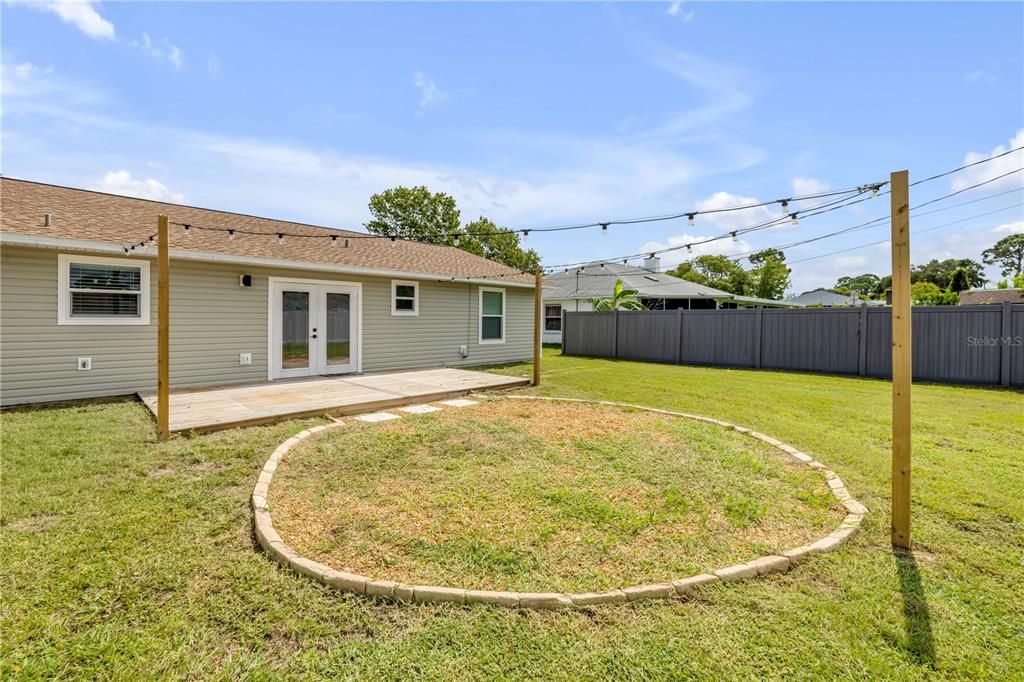 For Sale: $319,900 (3 beds, 2 baths, 1500 Square Feet)