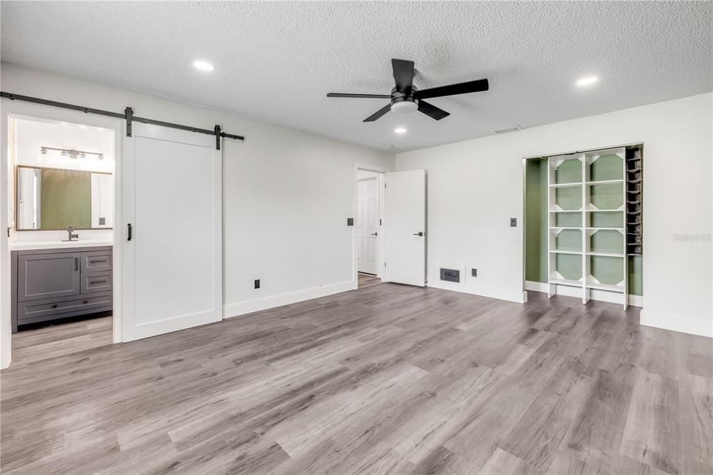 For Sale: $319,900 (3 beds, 2 baths, 1500 Square Feet)