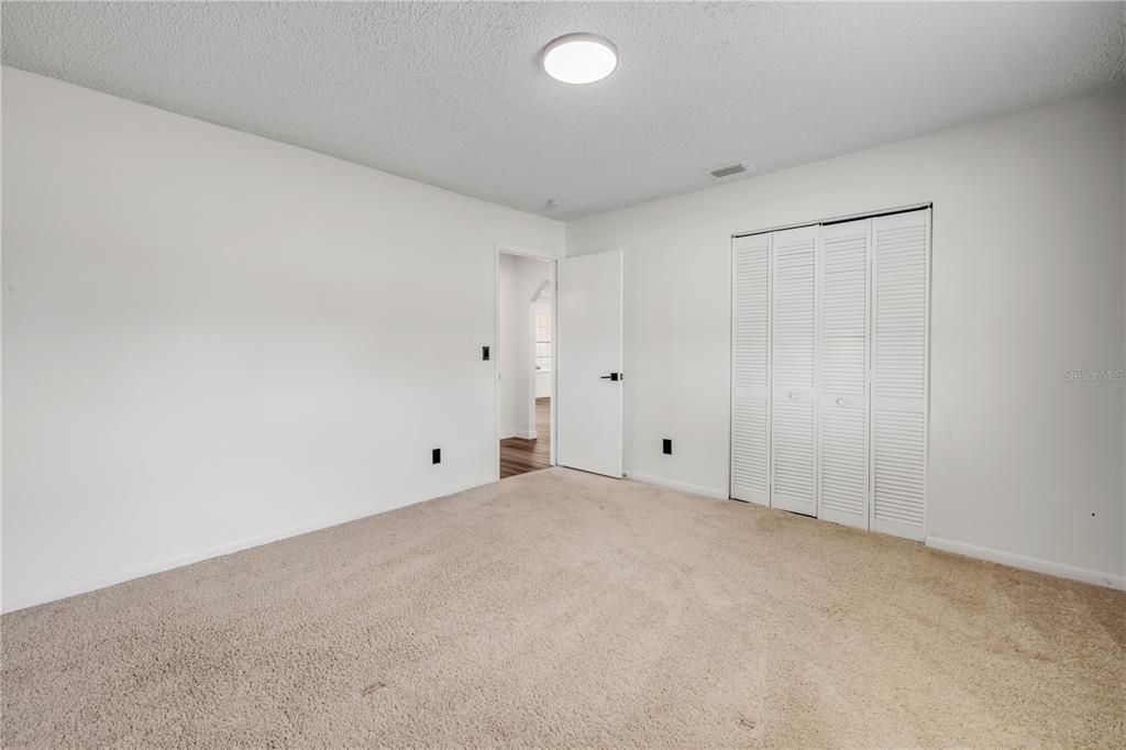 For Sale: $319,900 (3 beds, 2 baths, 1500 Square Feet)