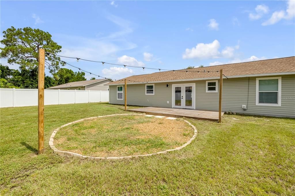 For Sale: $319,900 (3 beds, 2 baths, 1500 Square Feet)