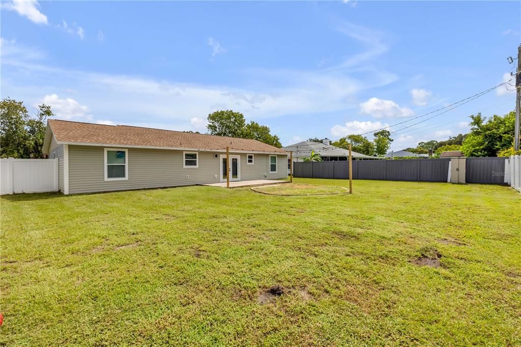For Sale: $319,900 (3 beds, 2 baths, 1500 Square Feet)