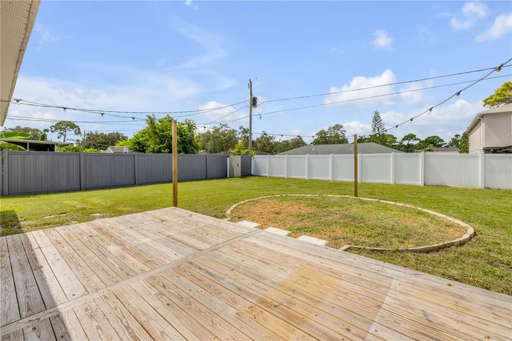 For Sale: $319,900 (3 beds, 2 baths, 1500 Square Feet)