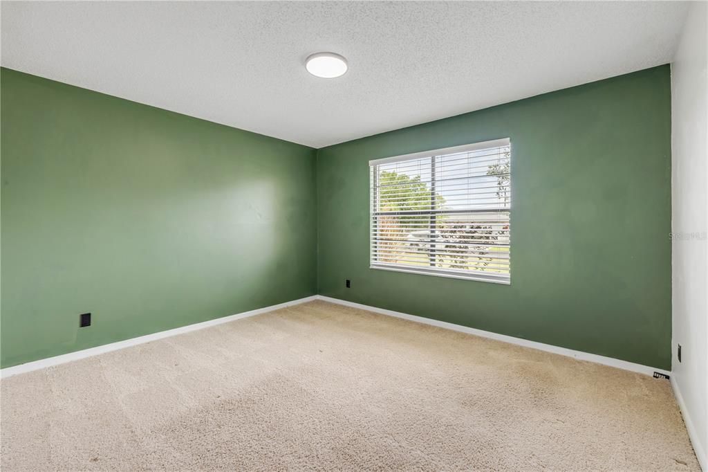 For Sale: $319,900 (3 beds, 2 baths, 1500 Square Feet)