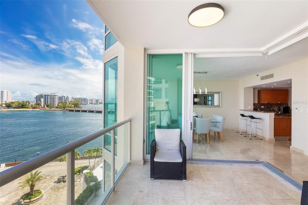 На продажу: $3,150,000 (4 спален, 2 ванн, 2768 Квадратных фут)