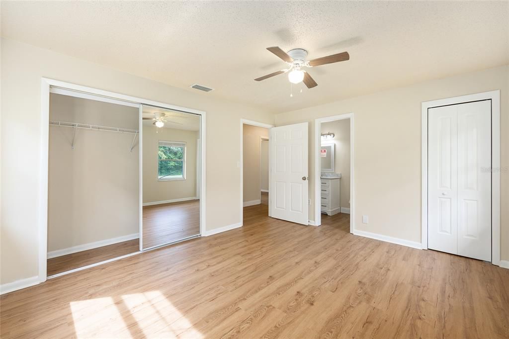 Activo con contrato: $295,000 (3 camas, 1 baños, 1540 Pies cuadrados)