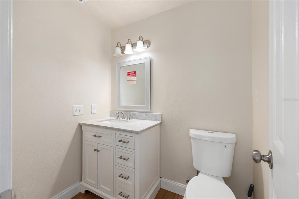 Activo con contrato: $295,000 (3 camas, 1 baños, 1540 Pies cuadrados)