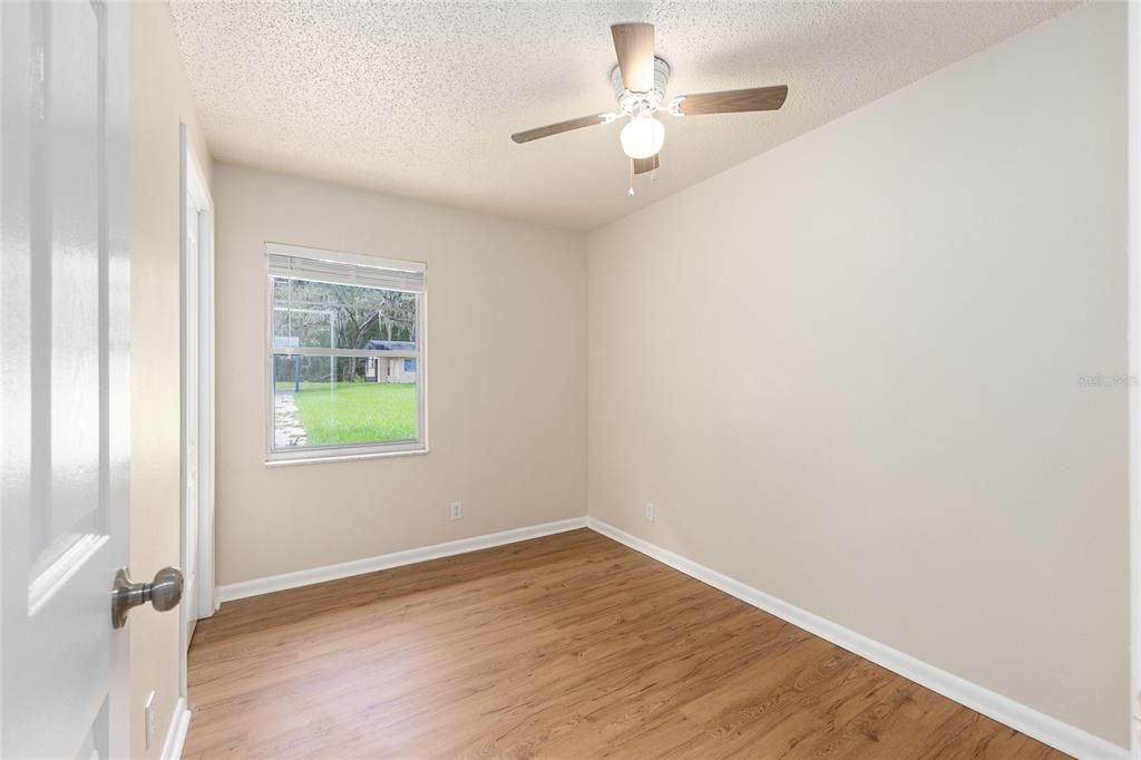 Activo con contrato: $295,000 (3 camas, 1 baños, 1540 Pies cuadrados)