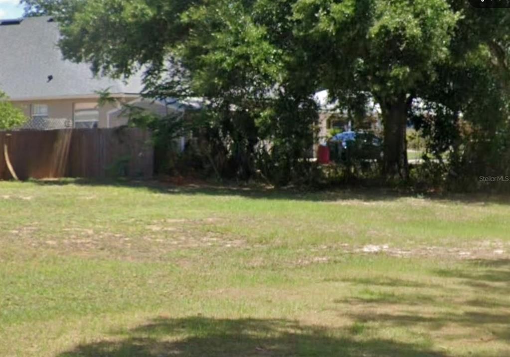 最近售出: $30,000 (0.28 acres)