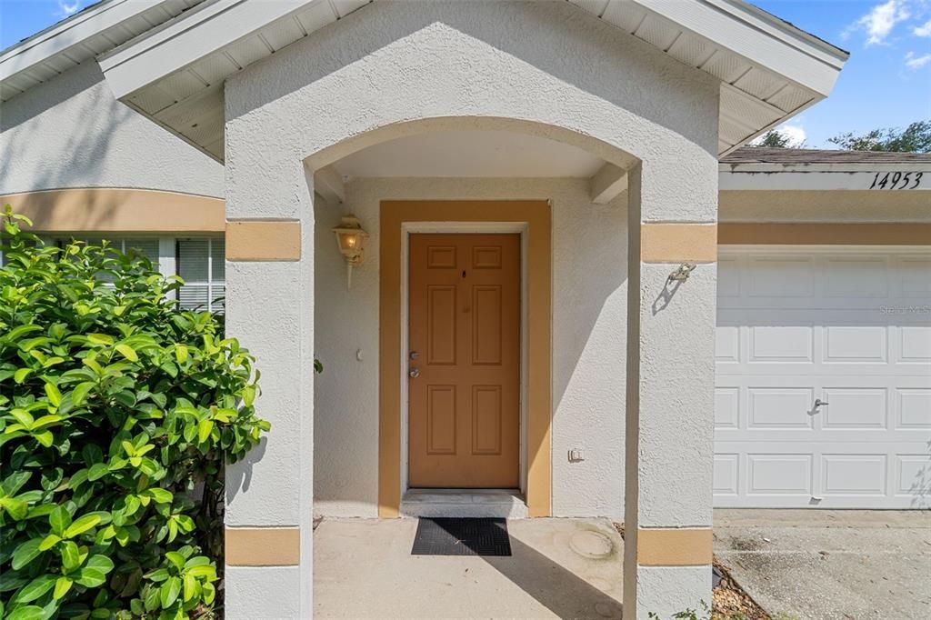 合同活跃: $280,000 (3 贝兹, 2 浴室, 1059 平方英尺)