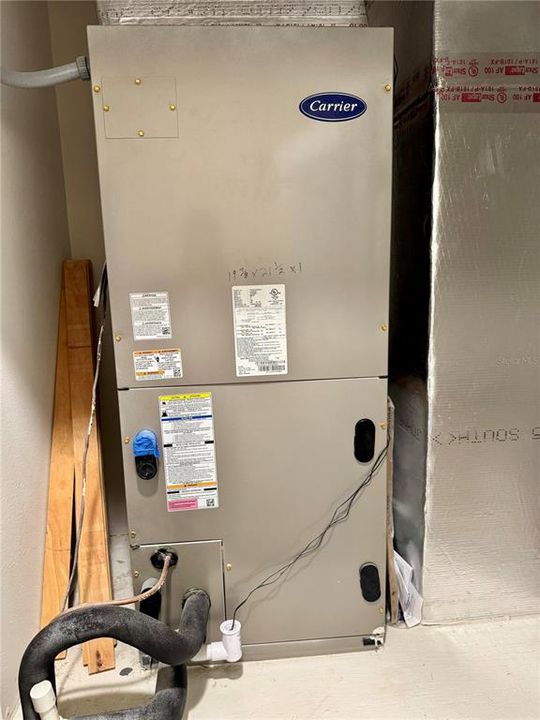 待售: $288,000 (4 贝兹, 2 浴室, 1828 平方英尺)