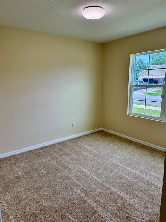 待售: $288,000 (4 贝兹, 2 浴室, 1828 平方英尺)