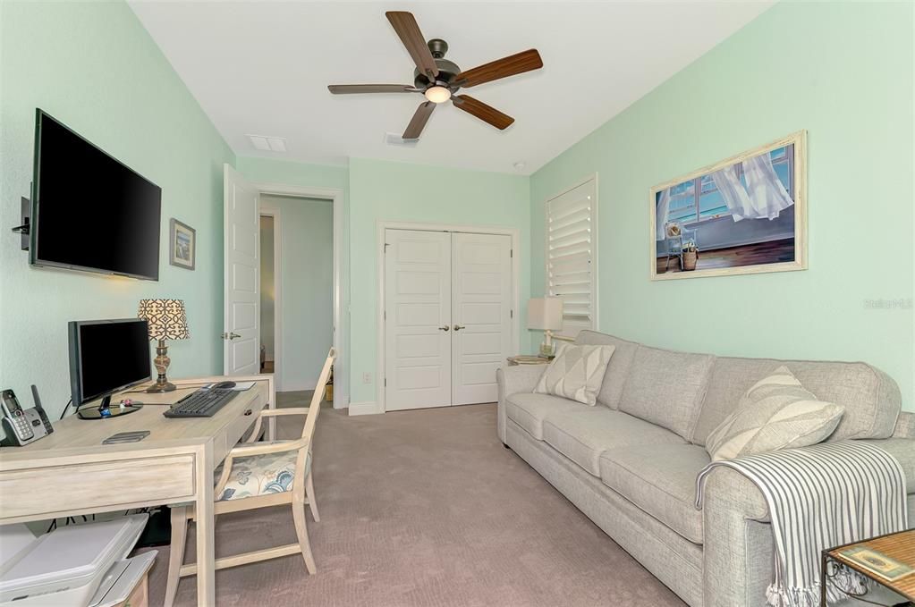 Active With Contract: $579,000 (3 beds, 2 baths, 1877 Square Feet)