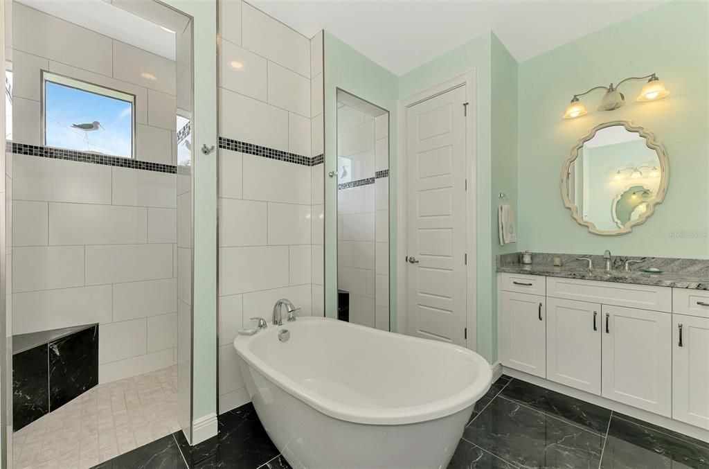 Active With Contract: $579,000 (3 beds, 2 baths, 1877 Square Feet)