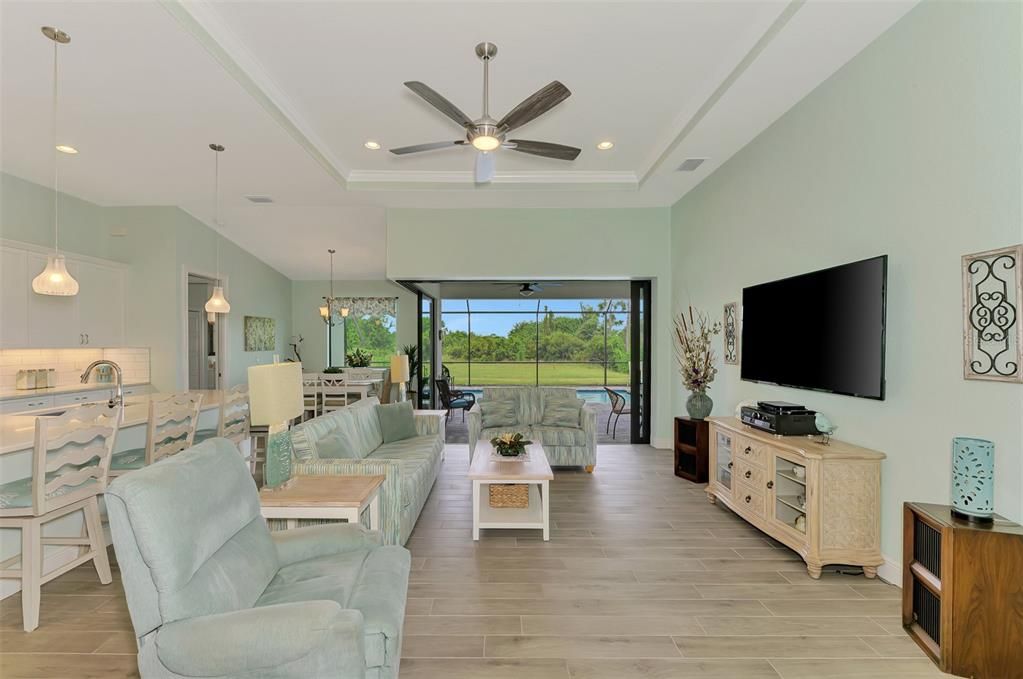 Active With Contract: $579,000 (3 beds, 2 baths, 1877 Square Feet)